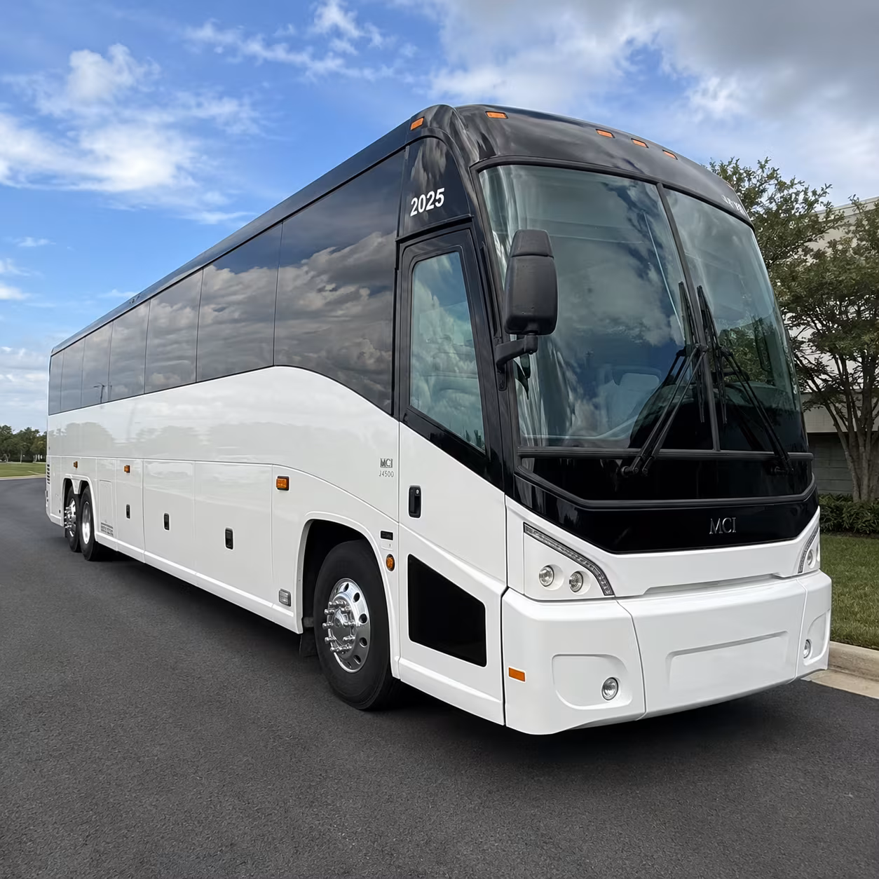 music festival weekend buses serving palm beach international raceway and jupiter venues