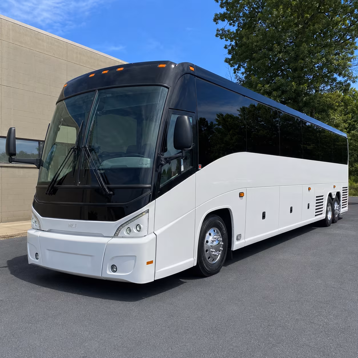 pbi airport transfers for government and military personnel